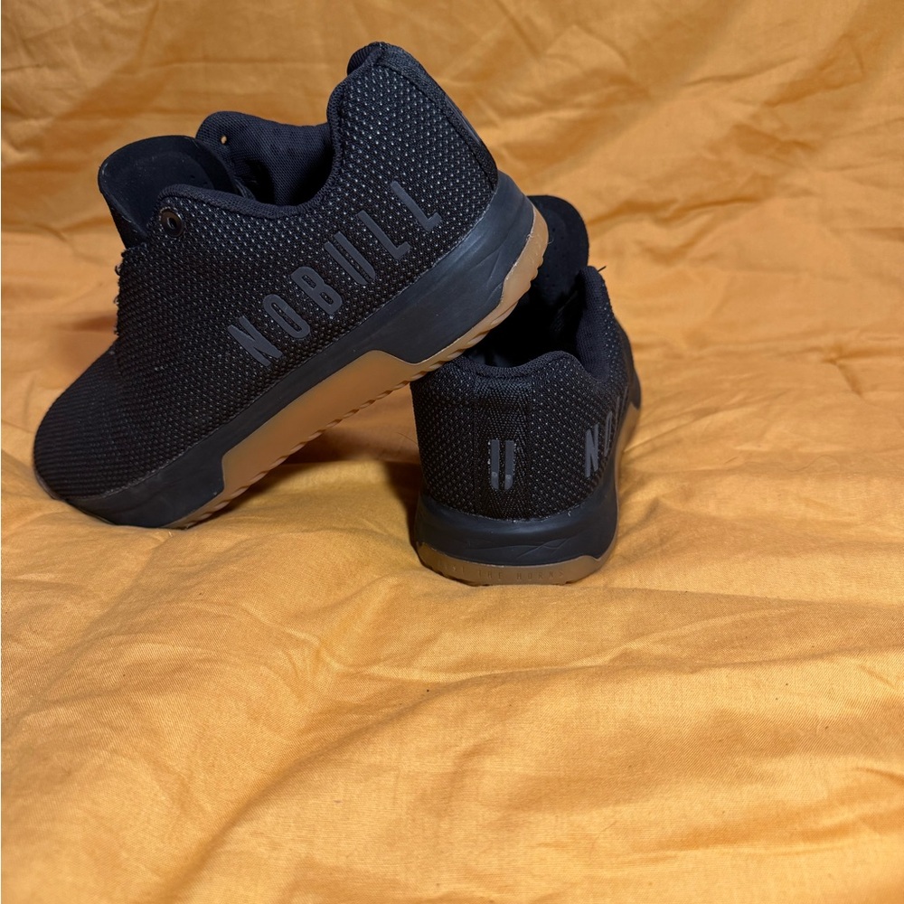 NOBULL Men's Black and Tan Sneakers